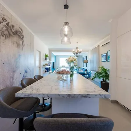 Lovely Lucia's House *