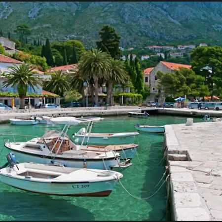 Lovely Lucia's House *