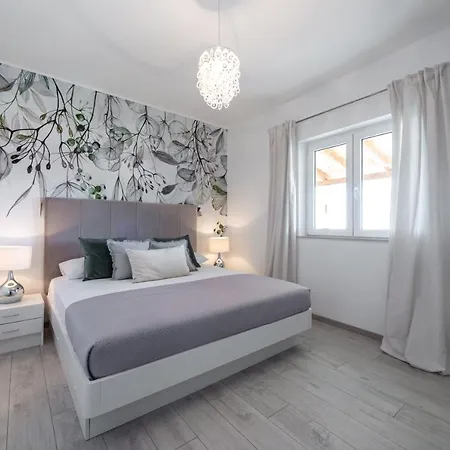 Lovely Lucia's House דירה דוברובניק