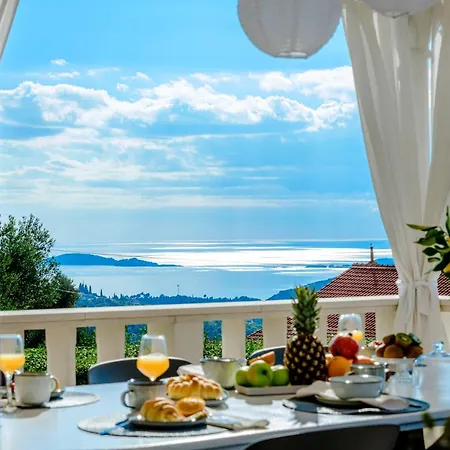 Lovely Lucia's House دوبروفينك