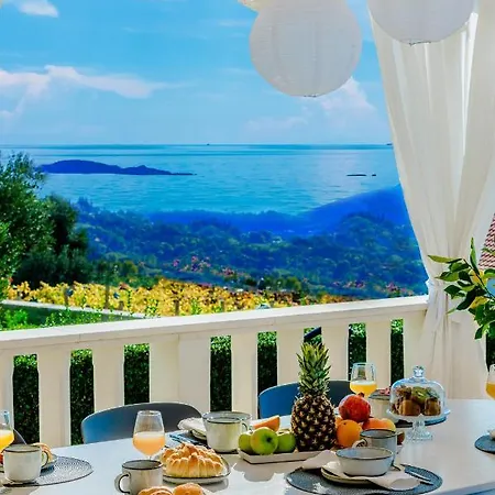 Lovely Lucia's House Διαμέρισμα *