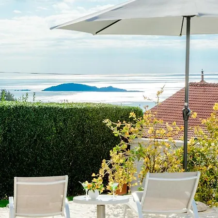 Lovely Lucia's House *