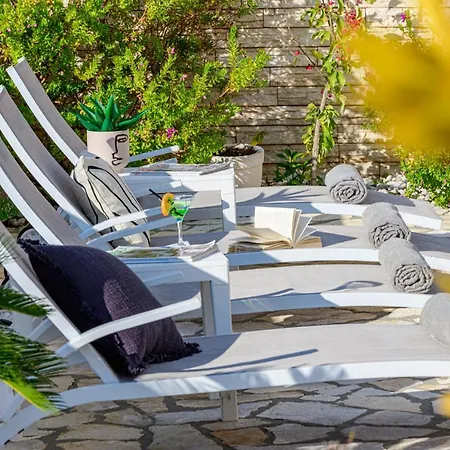 Lovely Lucia's House *