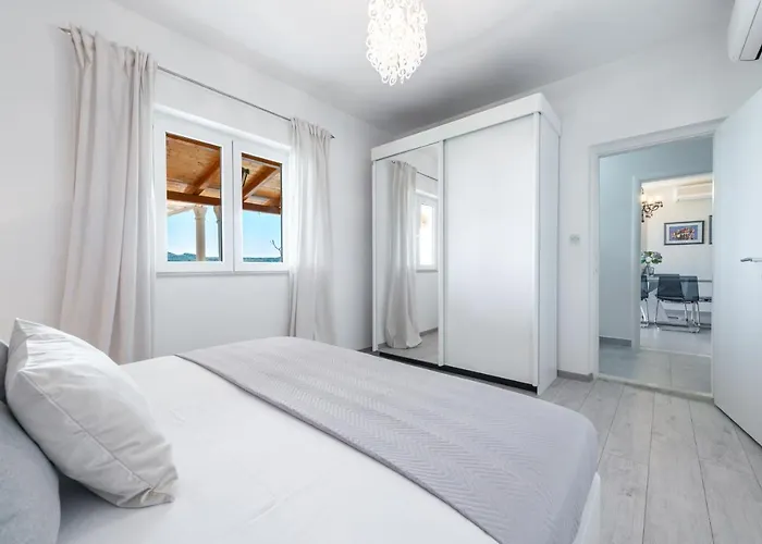 公寓 Lovely Lucia's House