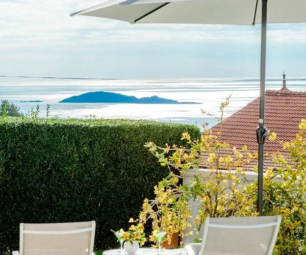 Lovely Lucia's House *