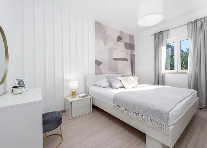 公寓 Lovely Lucia's House *