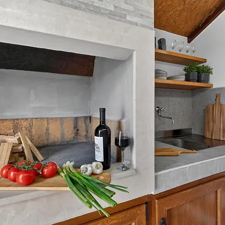 Lovely Lucia's House Апартаменты *
